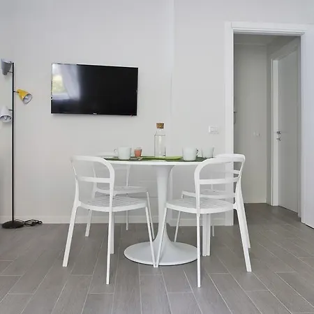 Italianway-Veniero Apartment Milan Exterior photo